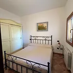 Con Vista Panoramica A -levante & Grecale Con Giardino E Parcheggio Όλμπια